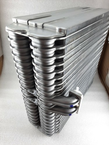 Denso AC Evaporator Coil For Land Cruiser 80 Series R134A Air Conditioning - Picture 7 of 9