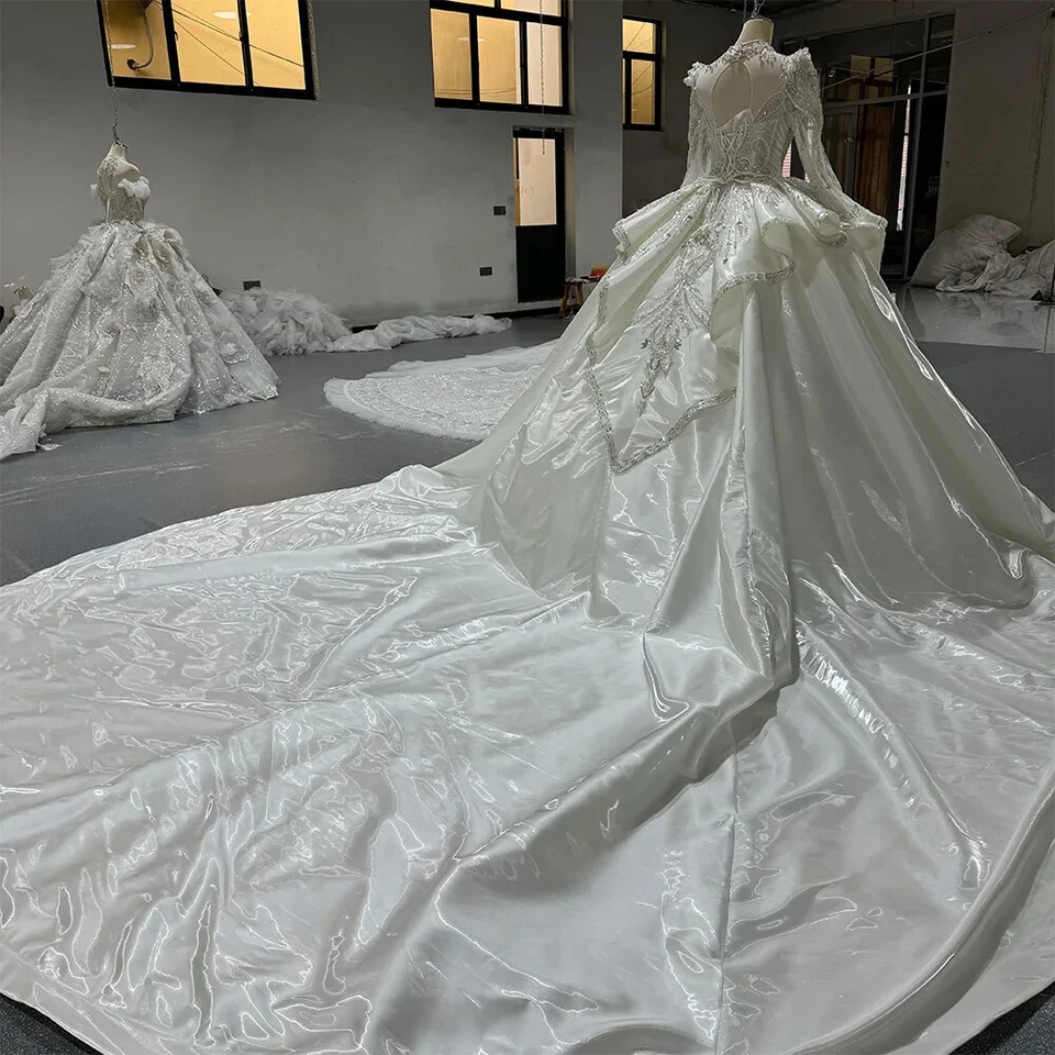 Роскошный бисером блестки свадебные платья атласный с оборками длинным рукавом свадебные платья * - Изображение 4 из 4