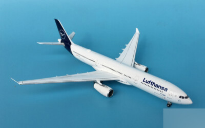 GeminiJets LUFTHANSA AIRBUS A330-300 D-AIKO 1/400 diecast plane model aircraft