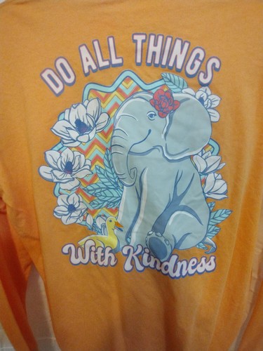 Camiseta de elefante de manga larga Fifth Sun para dama "Haz todas las cosas con bondad" - Imagen 1 de 5