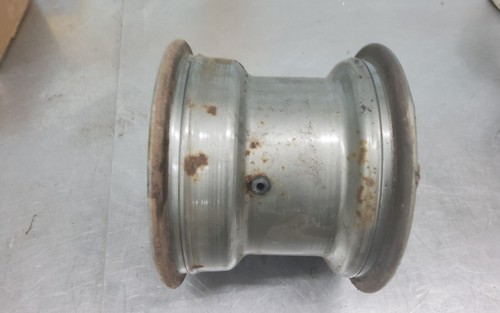 98 1998 Yamaha Grizzly 600 10 Inch Rear Wheel - Picture 3 of 4