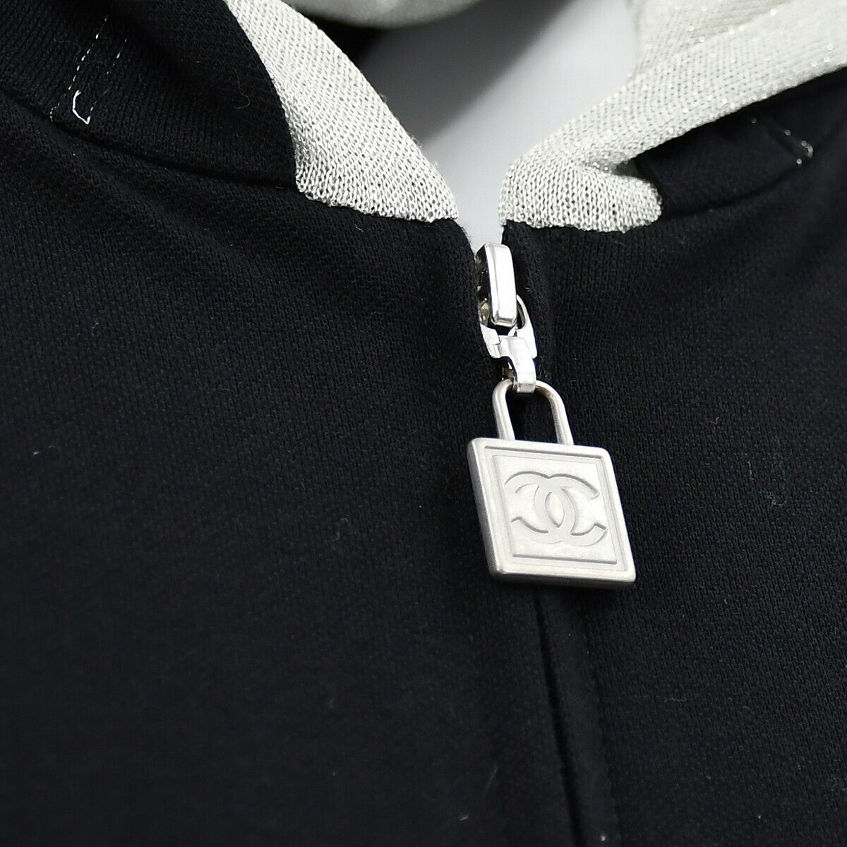 Chanel Sport Line Hoodie Zip Up Top Black 06P #40 79958 | eBay Chanel Sport Line Hoodie Zip Up Top Black 06P #40 79958 | eBay