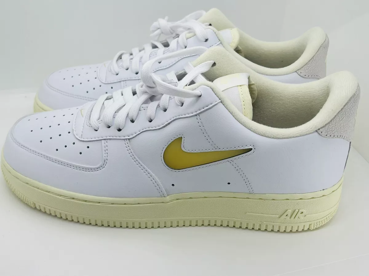 Nike Air Force 1 '07 10.5 / White