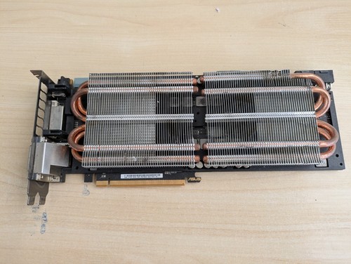 ASUS ROG MARS 760 MARS760-4GD5 ohne Lüfter FÜR TEILE ODER REPARATUR