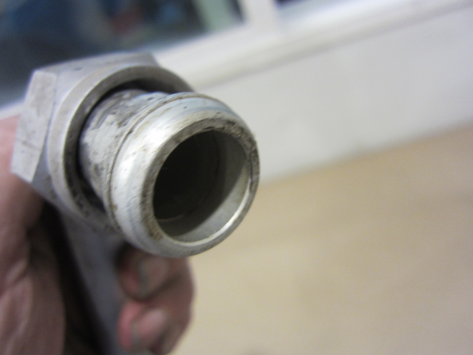 Maserati 4200 - Oil Hose From Tank To Heat Exchanger(Used) - Part# 186060