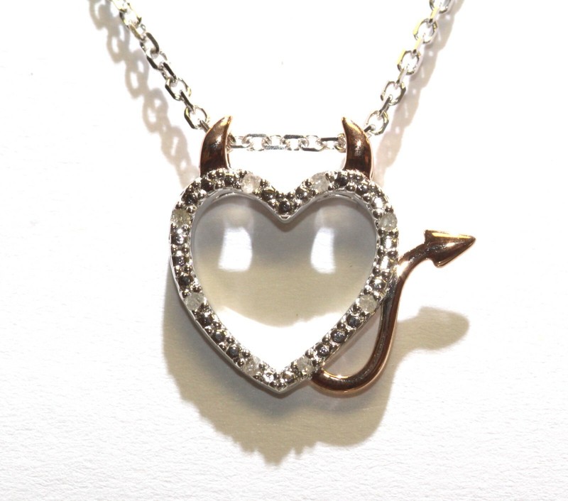 New 925 sterling silver .08ct diamond Devil Heart pendant chain necklace 3.9g 16