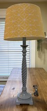 33  Modern 1-Light Table Lamp with White Fabric Drum Shade for Living Room