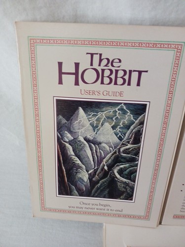 Gra komputerowa Hobbit IBM PC/PCjr 128 K kompletna (dyskietka/książka/instrukcja/mapa) EUC - Zdjęcie 2 z 12