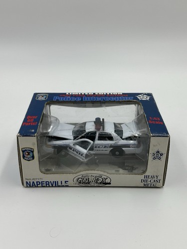 2002 Ford Crown Victoria Gearbox Police Interceptor Diecast Naperville 1:43 - Picture 7 of 11