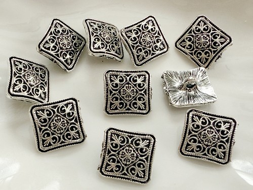 10PC Antiqued Silver Flower Vine Square Shank Metal Buttons 13x13mm - Picture 3 of 3