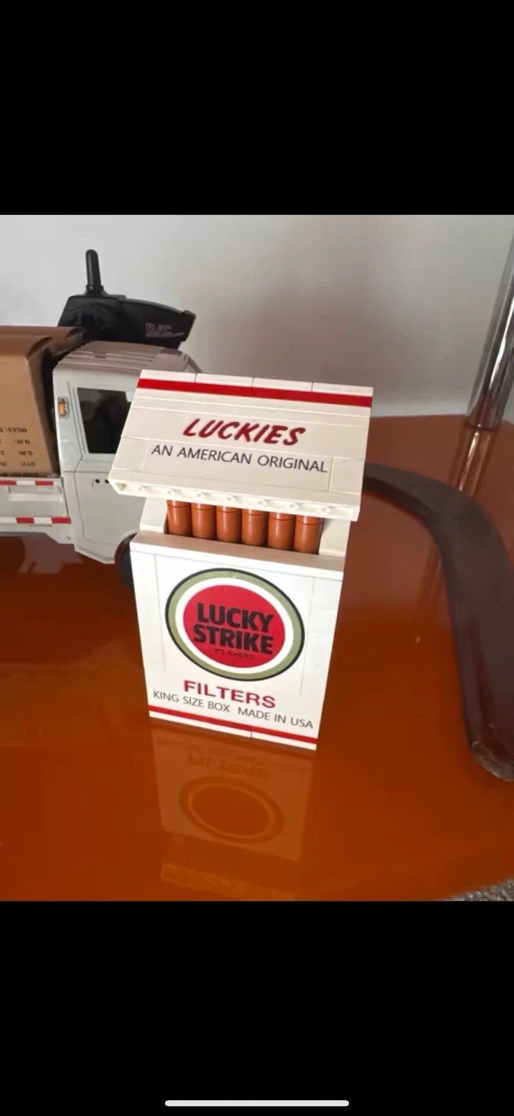 Lucky Strikes Building Blocks Novelty Box Luckies Model Display Toy Brick