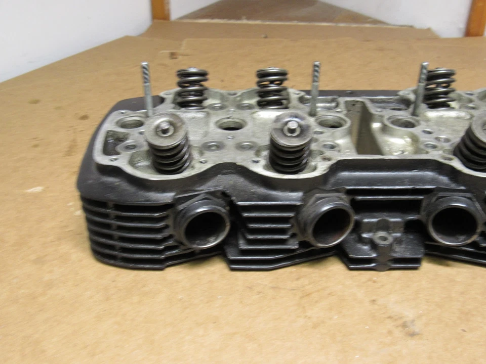 Culata y válvulas de motor Honda CB750-F Super Sport 1976 Foto 4 de 4