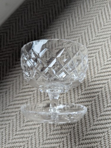 Crystal Dessert Set of Four Dessert Bowls- Diamond Cut Body Half Coin Edging - Picture 8 of 9