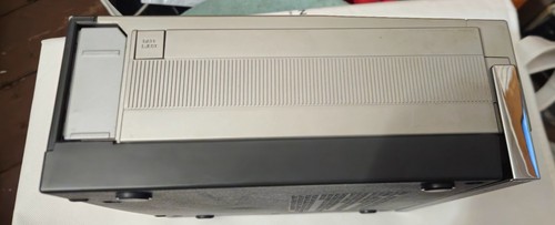 Magnavox Portable Video cassette Recorder Model VR8356BKL01 (Missing battery) - Picture 3 of 7