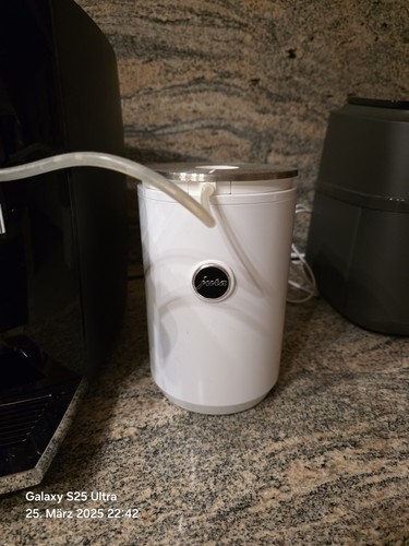 Jura J8 Kaffeevollautomat mit Jura Milchkühler 1L und Garantie - Bild 4 von 10