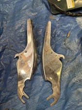 Harley-Davidson Softail King Detachable Windshield Mount Bracket 57400112 