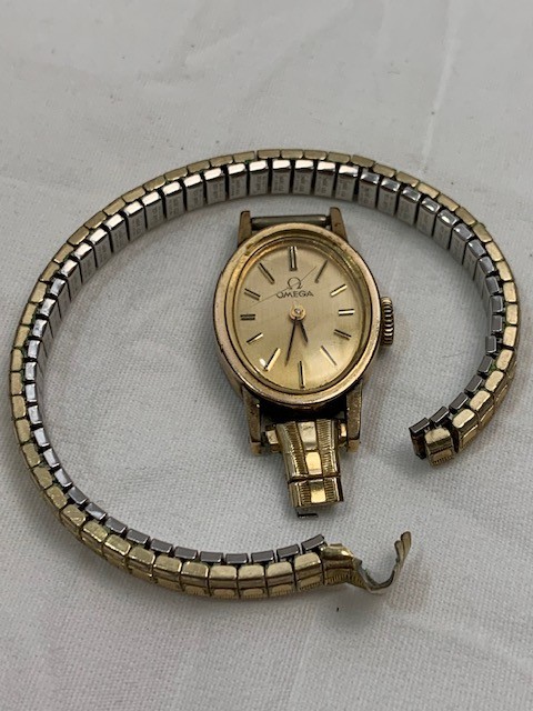 Omega watch repair Vintage Swiss for Ladys or wrist parts Made 10KGP - vintagewatches.pk