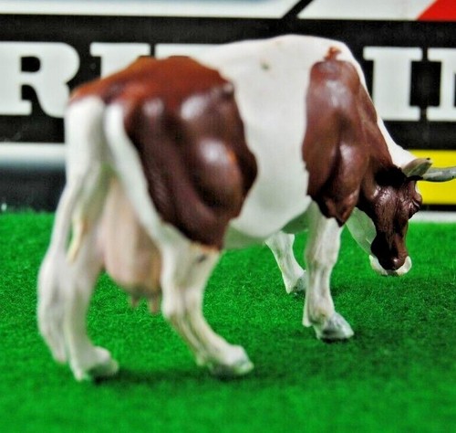 Various 1:32 BRITAINS FARM RED BROWN & WHITE BULL & COWS Animals Made in ENGLAND - Picture 37 of 117