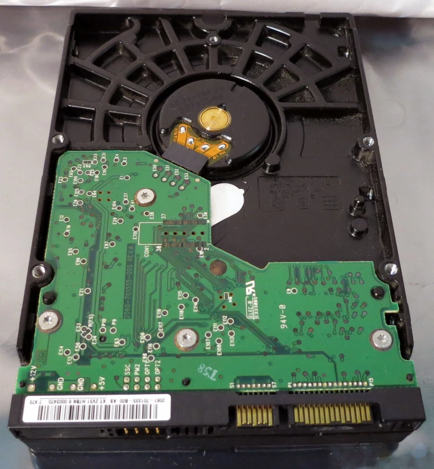 Western Digital 200GB Internal 7200RPM 3.5" (WD2000JS-60NCB1) HDD - Image 2 of 3