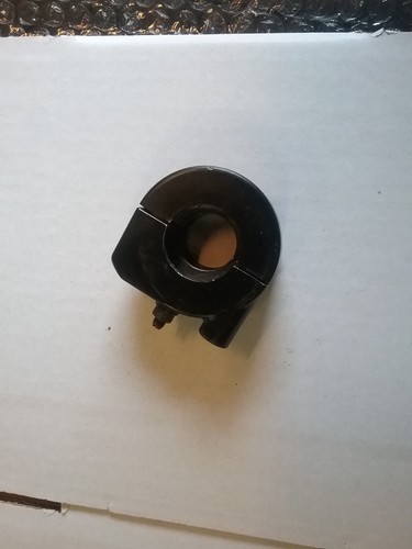 Suzuki T500 throttle grip holder year 1974 - Picture 2 of 2