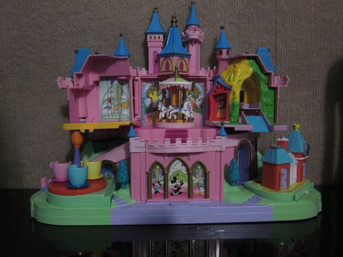 Vintage Bluebird Polly Pocket Disney Magic Kingdom Magical Miniatures Castle - Picture 17 of 24