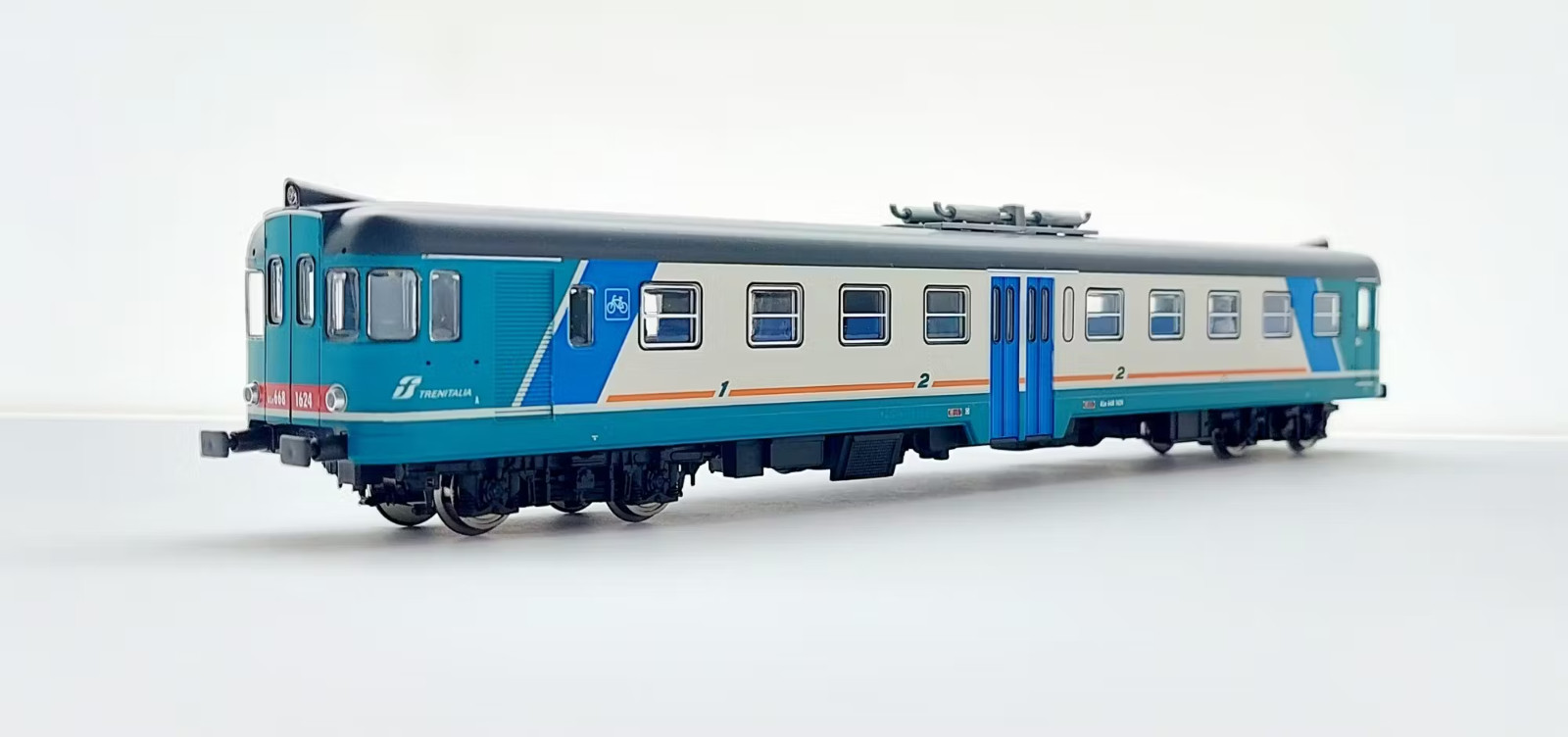 VITRAINS 2266 ALN 668 1624 XMPR FS Trenitalia Non-Motorized Bicycle Transport