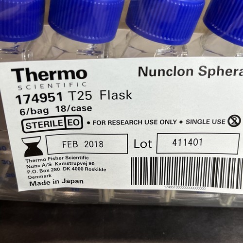 Thermo Scientific Culture Flask with Filter Cap 25 cm Total of 18 Flasks - Picture 7 of 11