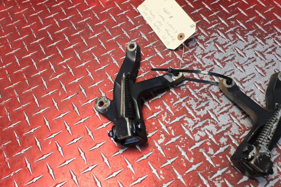 1997 - 2007 YAMAHA YZF 600R LEFT & RIGHT PASSENGER PEGS SEE DESC YZF5 - Image 4 of 4