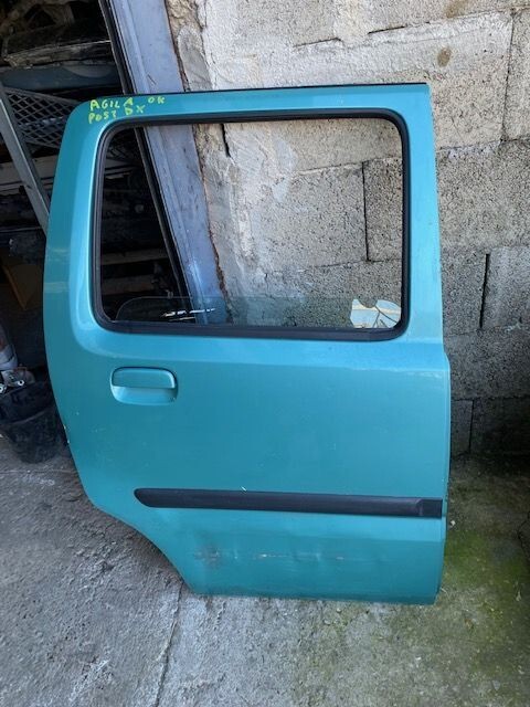 Foto 1 di 4