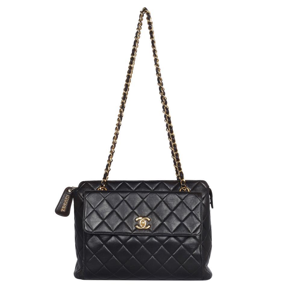 CHANEL Quilted Leather Shoulder Bag (Authentic PreOw… Gem