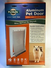 Petsafe Freedom Aluminum Pet Door For Medium Dog 1-40 lbs New in Box