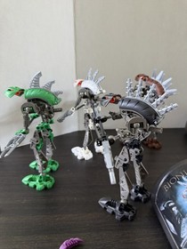 Lego Bionicle Rahkshi Lot of 4. w/ Instructions & Case.