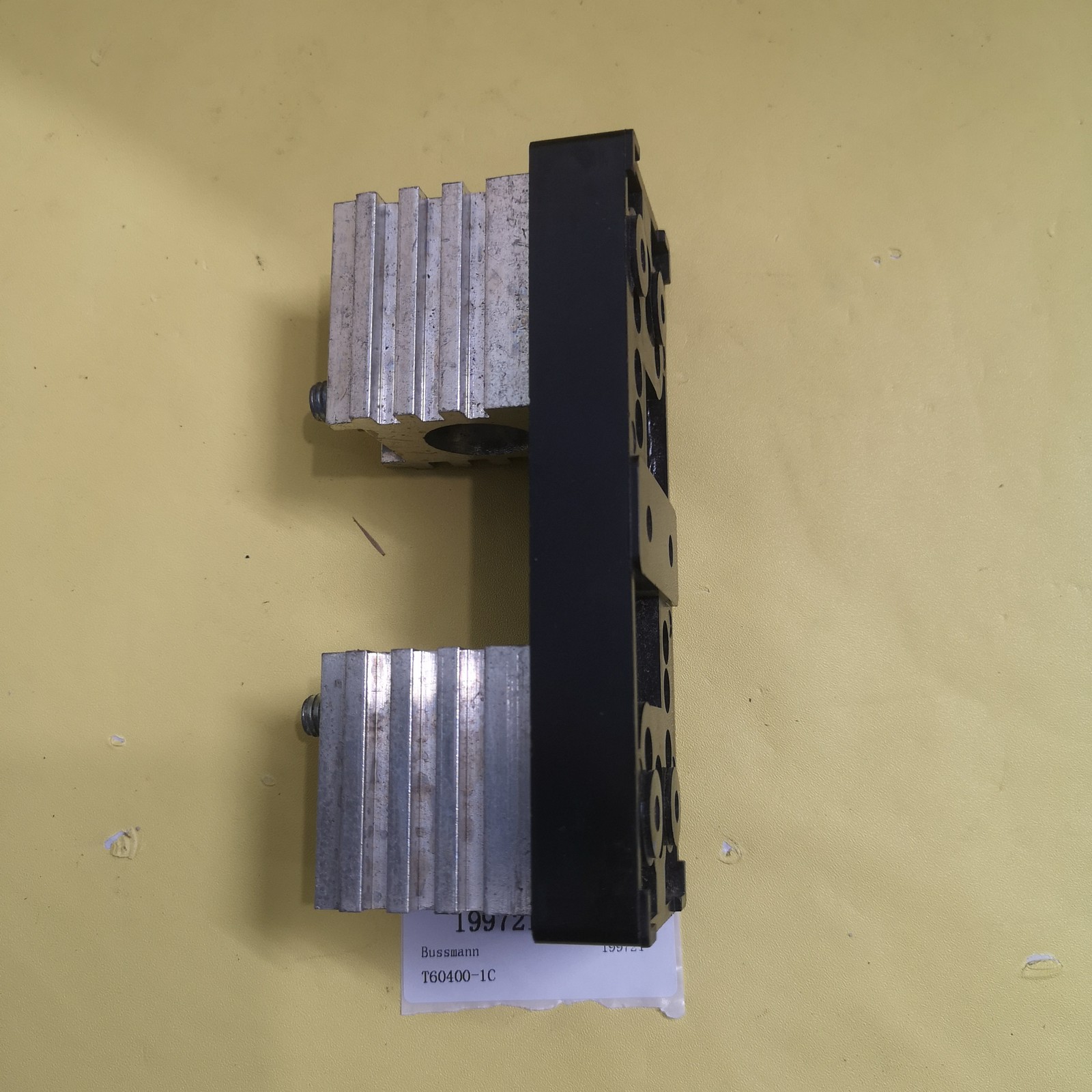 Fuse base T60400-1C_199721-39