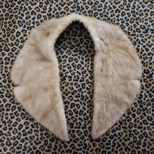 HOLD 70s Vintage Genuine Real Fur Collar w Silky Lining No Closure Clip Sew On