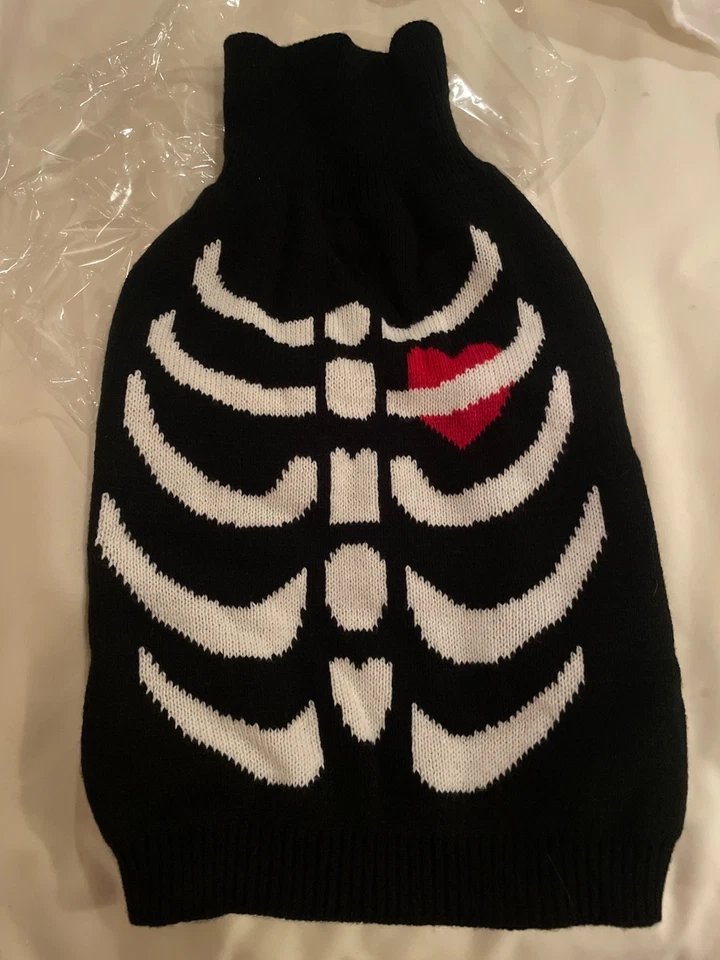 ROMWE Kawaii y2k Gótico Mascota Suéter Jaula Costilla y Corazón Rojo, Negro Tejido XL 16”x22” Foto 4 de 4