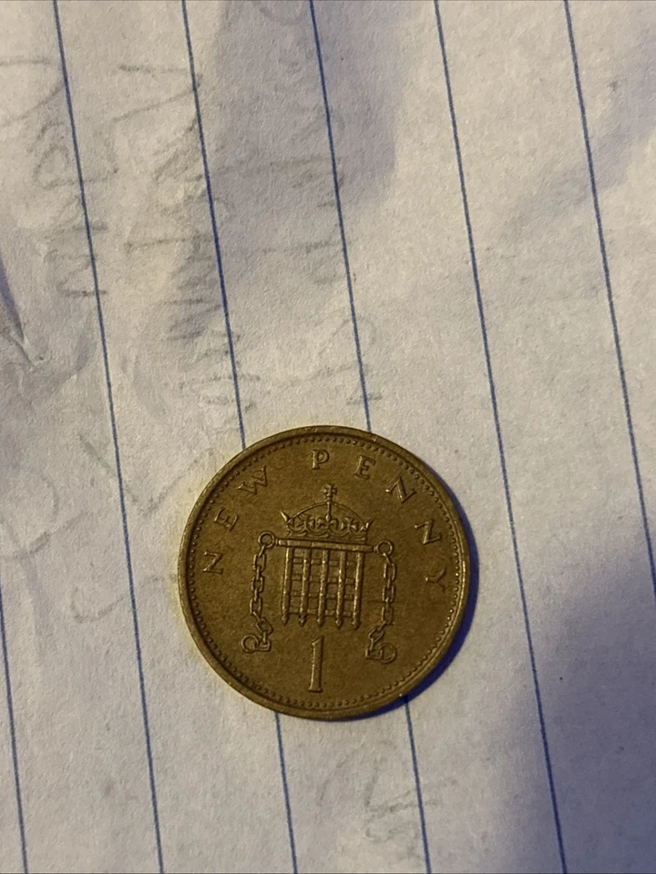 UK England 1973 “New” PENNY Queen Elizabeth II Decimal - International Coin - Image 2 of 2