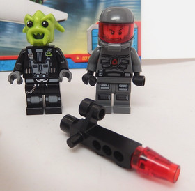 Lego 5981 Raid VPR Space Police III 100% Complete