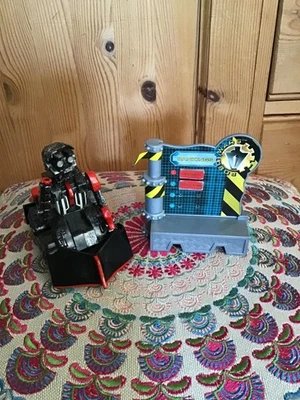 Vintage 2001 BBC Robot Wars Ref Bot Score Board Toy - Image 1 of 4