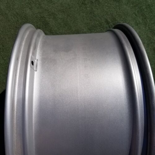 Factory Bentley Continental Wheel 21 inch Rear OEM Flying Spur 20-25 3SA601025J - Picture 3 of 11