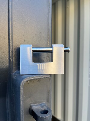 BOX ONE Monoblock massives Vorhängeschloss für Seecontainer Garagen Lagerflächen