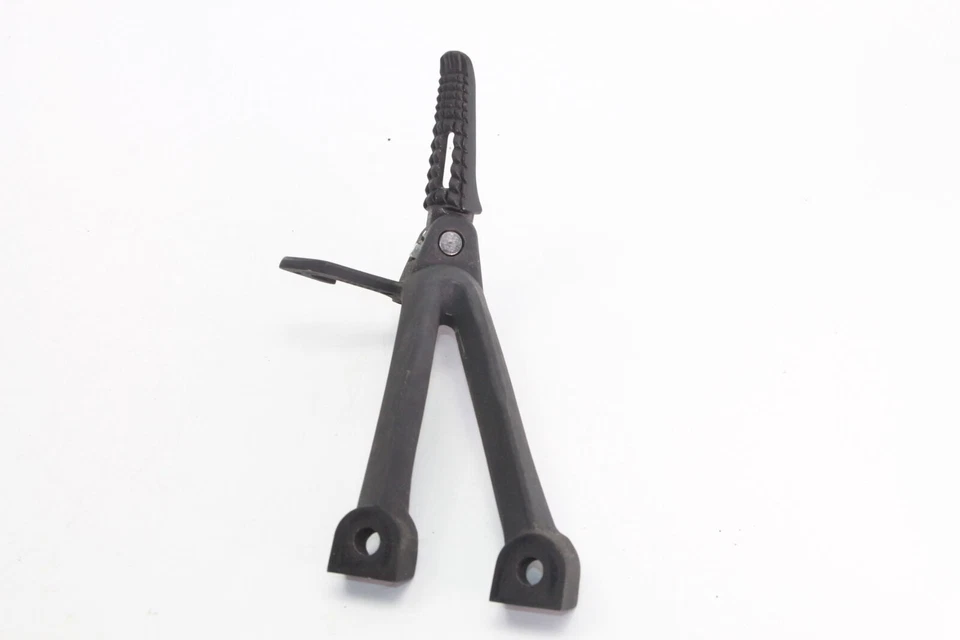 06-07 Clavija trasera izquierda pasajero Suzuki GSXR750 43700-01H00-13L  Foto 2 de 4