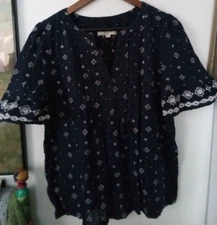 Gorgeous LOFT Navy White Women Size Large L Short Sleeve Peasant THIN Top INDIA