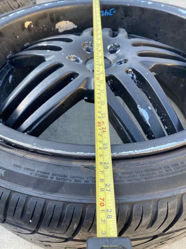 Dodge Charger 2006 conjunto de ruedas y neumáticos Lionhart 4 piezas 265/35ZR22 Foto 4 de 4