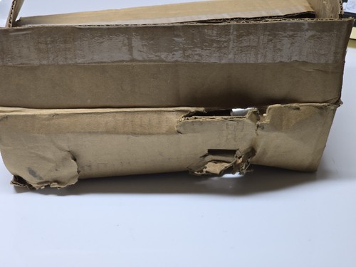 Harger GBI14210TGB Telecom Ground Bar, 1/4"x2"x10" Copper TGB Reboxed - Picture 5 of 6