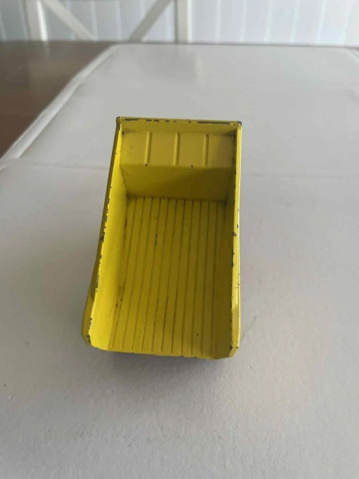 MATCHBOX LESNEY SUPERKINGS K-4 AÑO 1973 LAING VOLQUETE GRANDE EN MUY BUEN ESTADO ORIGINAL Foto 3 de 4