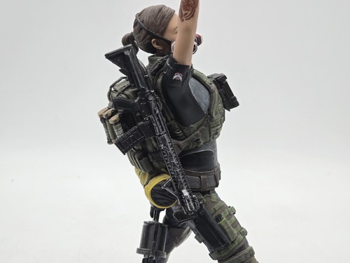 Tom Clancy’s The Division 2: Dark Zone Edition- Heather Ward Statue Figure Only - Picture 8 of 13
