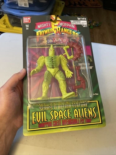 Vintage Mighty Morphin Power Rangers 1994 Bandai Snapping Chest Invenusable Fly