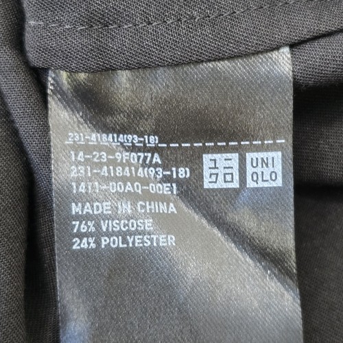 Uniqlo Womens Blouse Top Size S Small Black Long Sleeve V-Neck As New - Picture 9 of 10