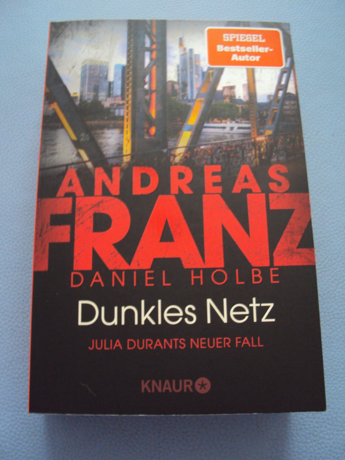 Bild 1 von 2
