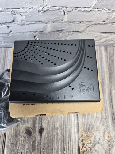 Brand New Scientific-Atlanta Webstar DPC2100 Cable Modem #4010995 w/cord Hookups - Picture 2 of 9